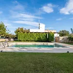 Torlevigne Relax & Pool Willa